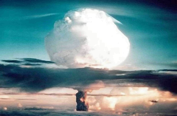 Первые морские атомные испытания на Новой Земле