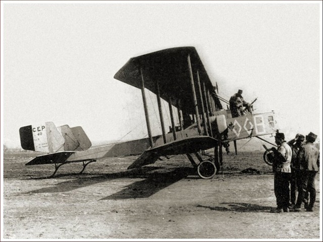 италианский бомбардировщик "Капрони" Ca.3